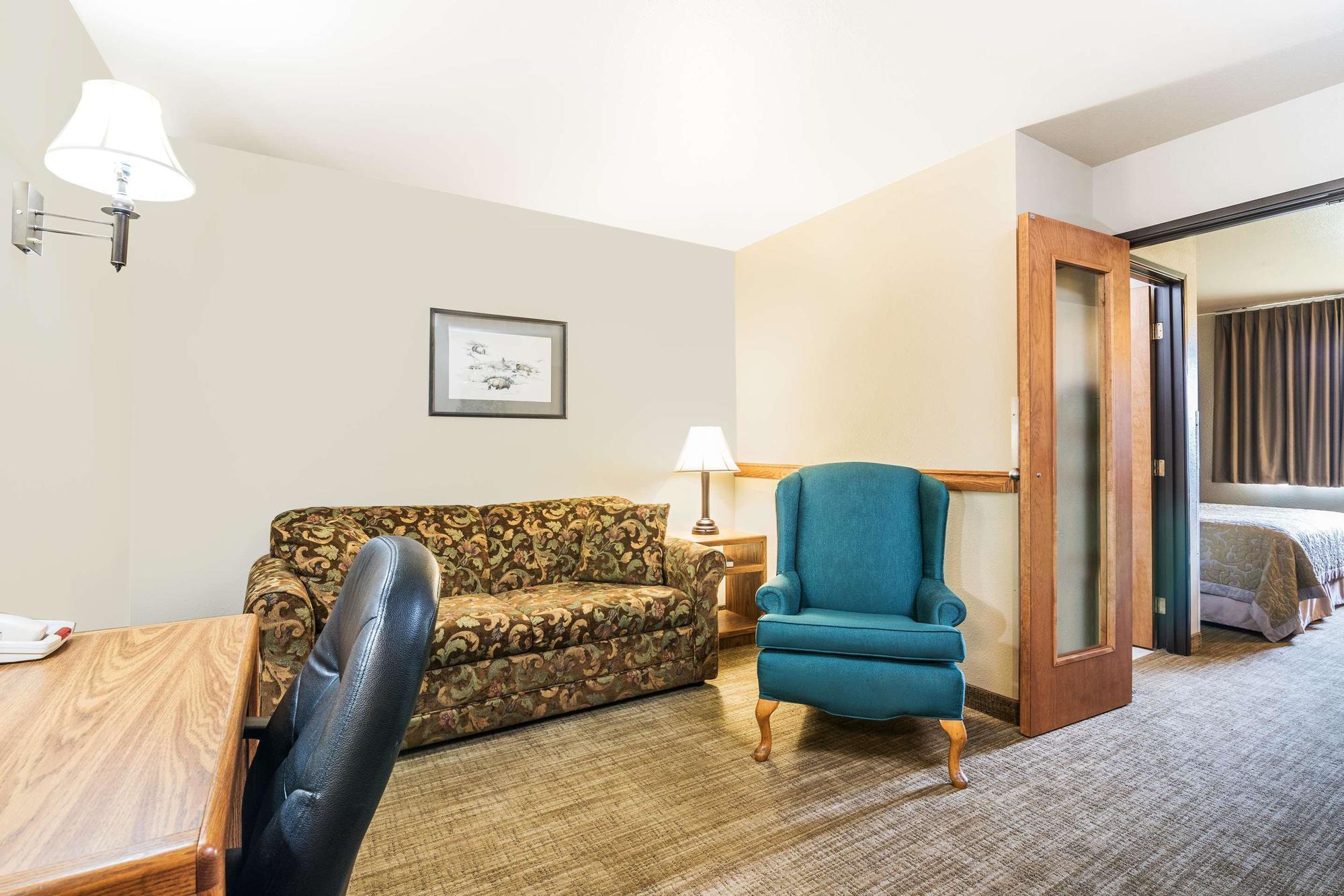 Homestead Inn And Suites Hardin Экстерьер фото