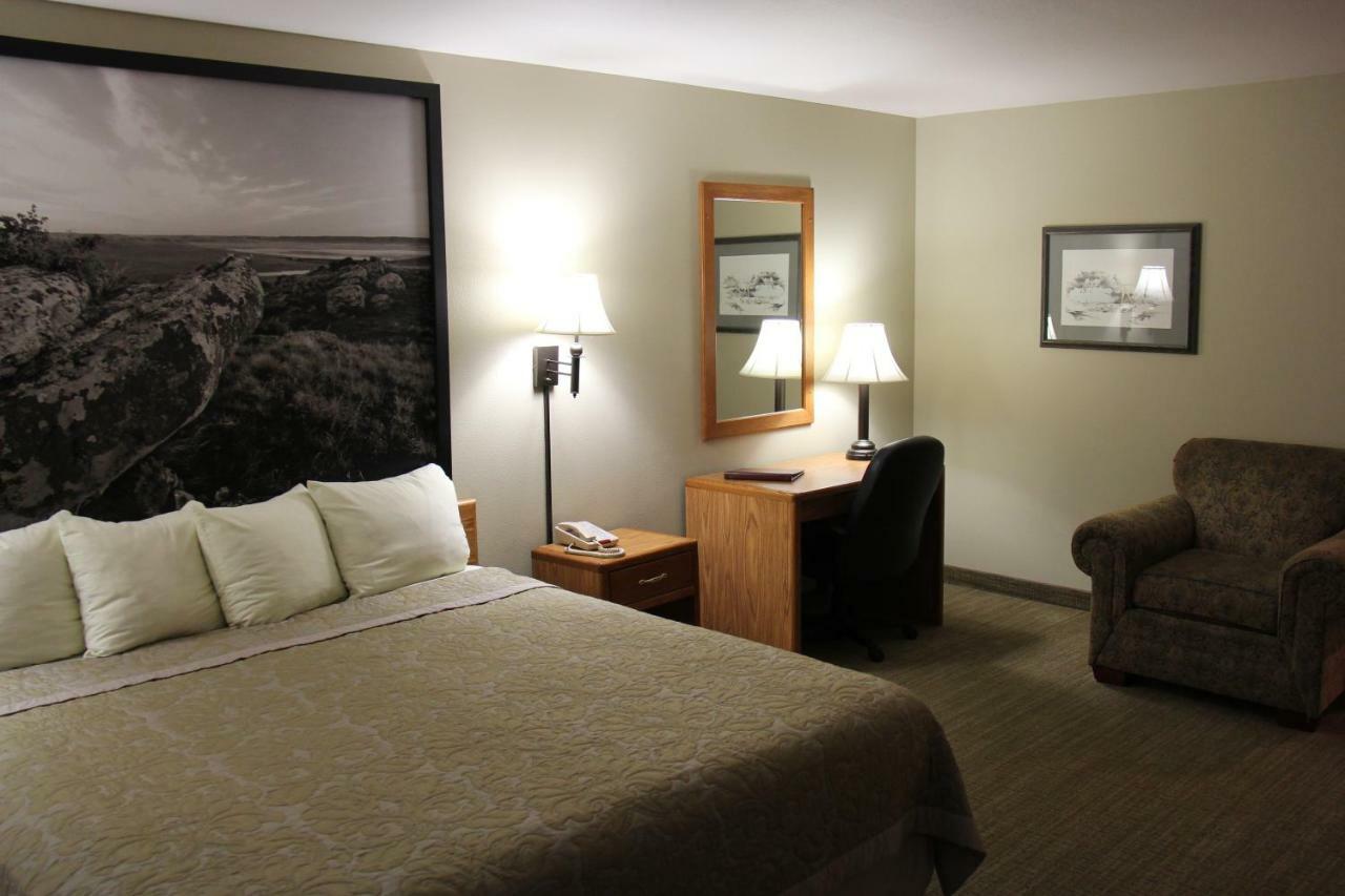 Homestead Inn And Suites Hardin Экстерьер фото
