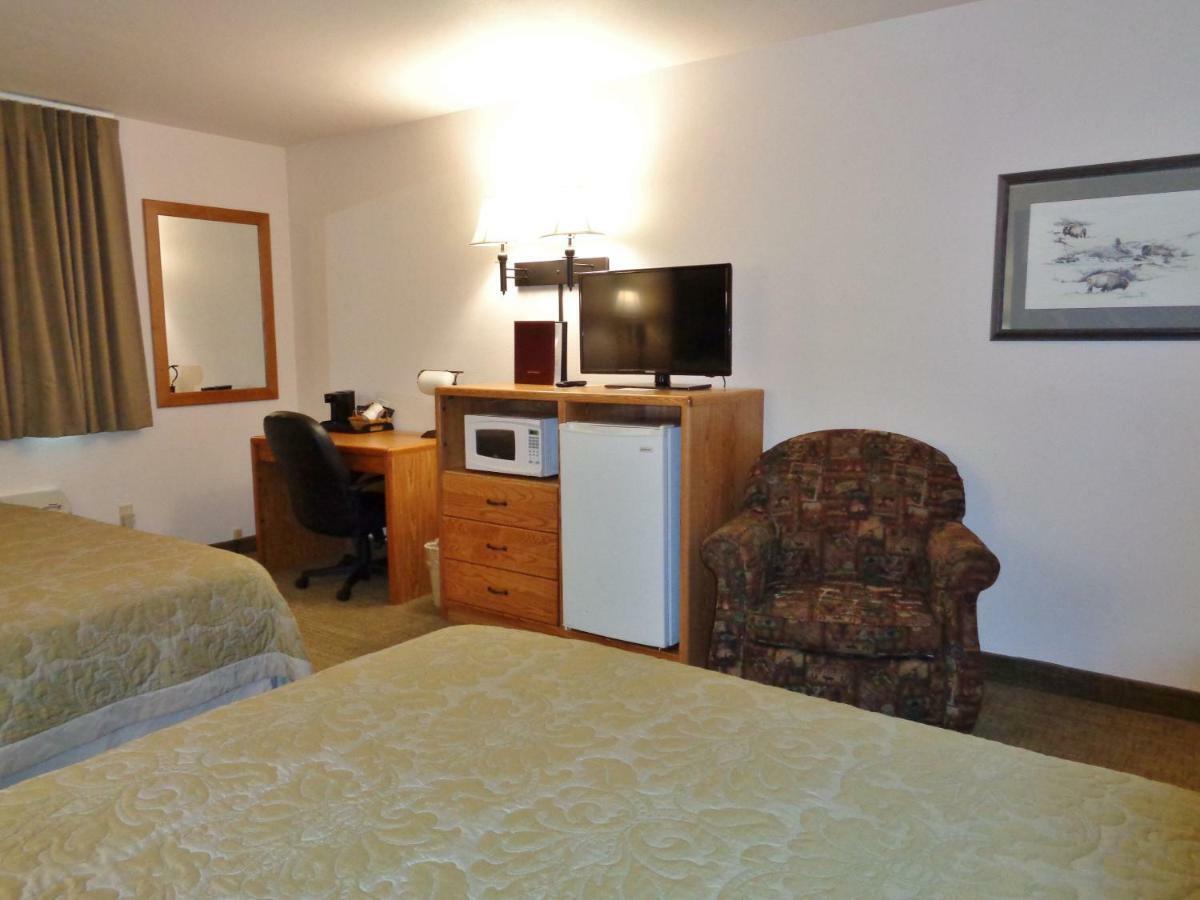 Homestead Inn And Suites Hardin Экстерьер фото